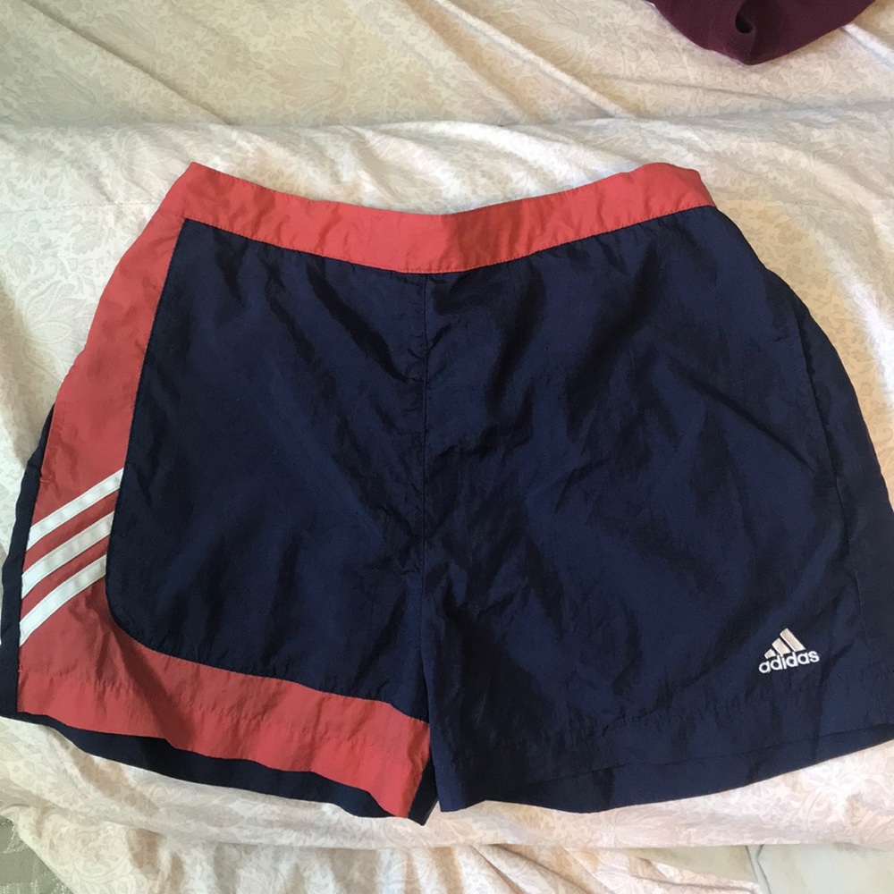 Adidas windbreaker shorts!😍